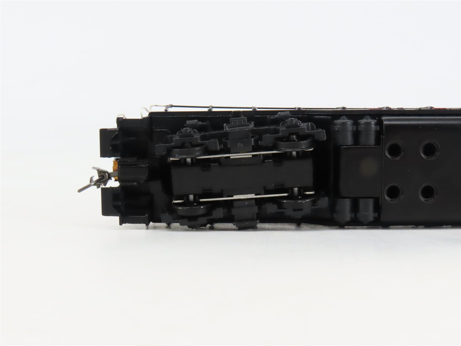 HO Scale Athearn 3061 CN Canadian National GP9 Diesel Locomotive #4563 UNPOWERED