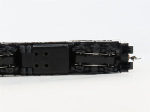 HO Scale Athearn 3061 CN Canadian National GP9 Diesel Locomotive #4563 UNPOWERED