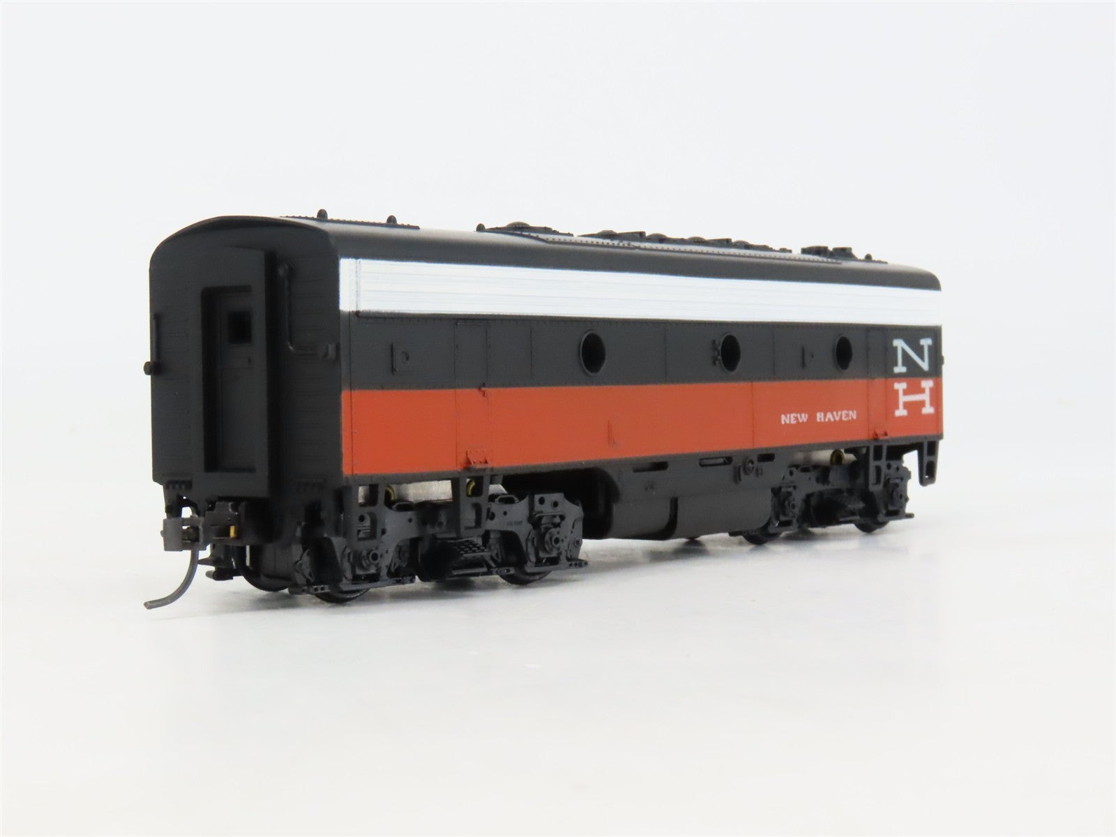 HO Scale Athearn 3022 NH New Haven F7B Diesel Locomotive UNPOWERED