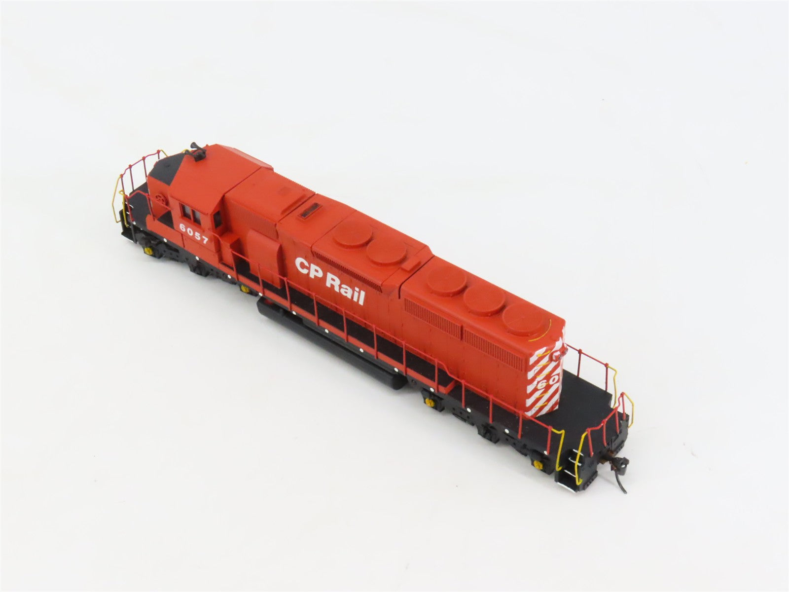 HO Scale Athearn 4412 CP Canadian Pacific SD40-2 Diesel Locomotive #6057