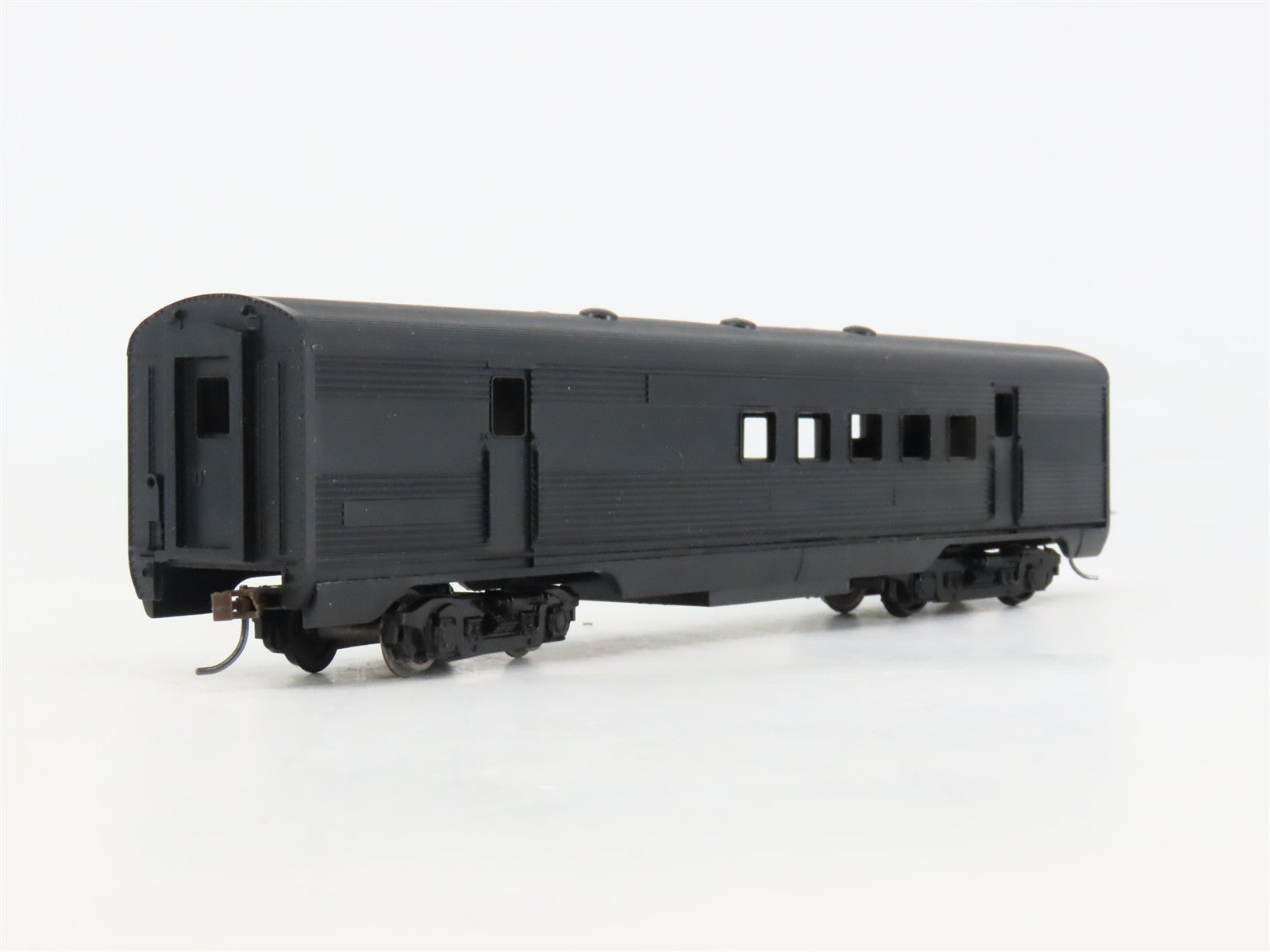 HO Scale Athearn 1800 Undecorated RPO Passenger Car