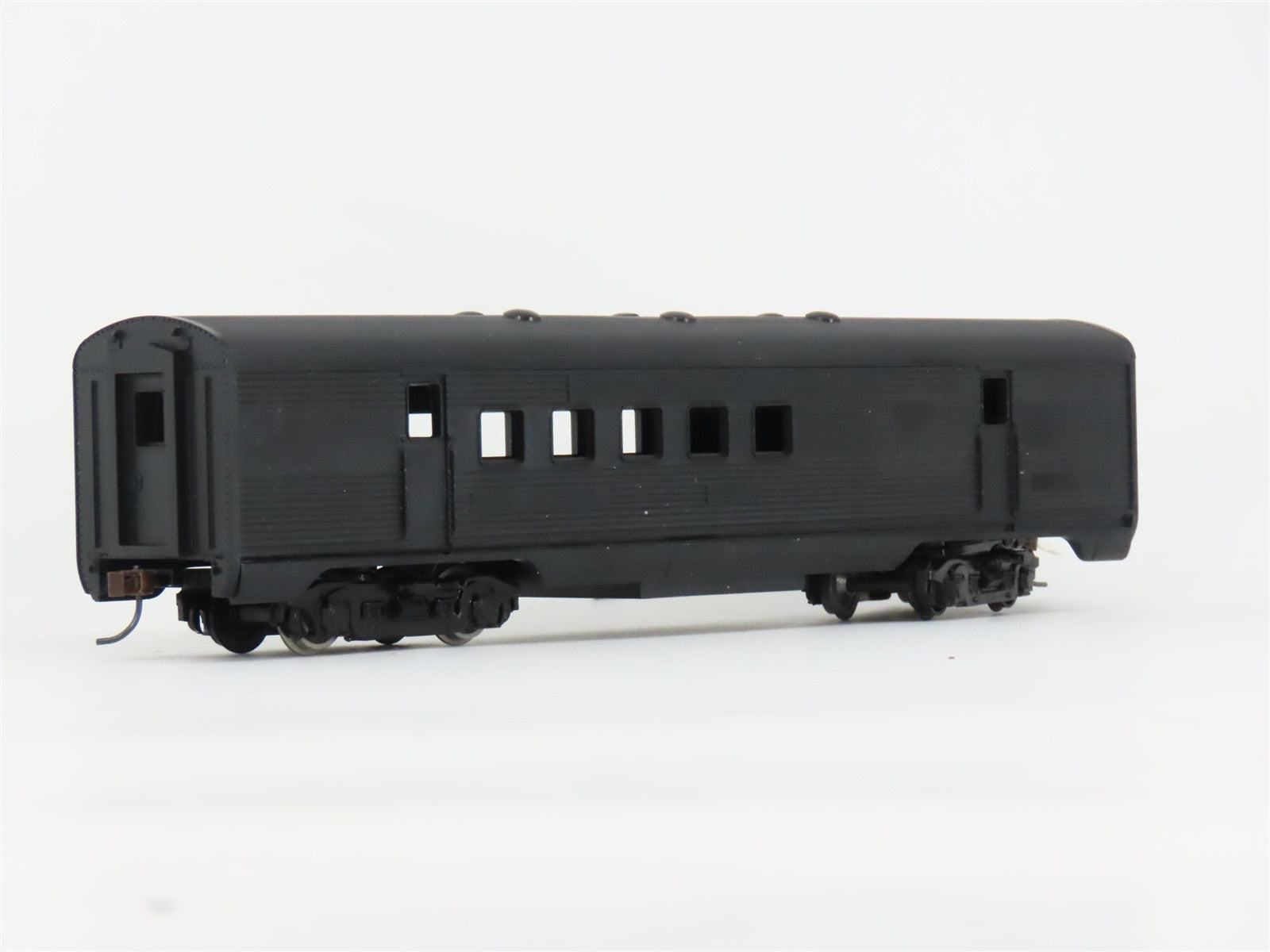 HO Scale Athearn 1800 Undecorated RPO Passenger Car