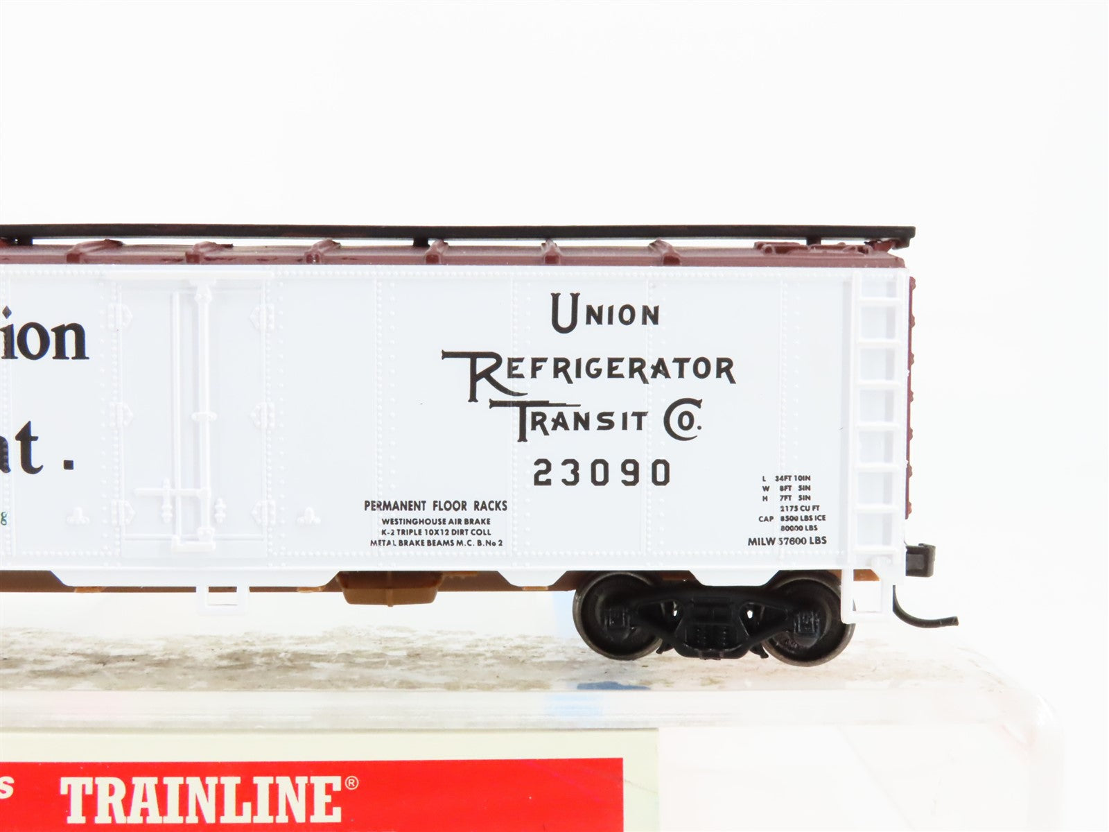 HO Scale Walthers Trainline URTC Carnation Flaked Wheat Reefer #23090