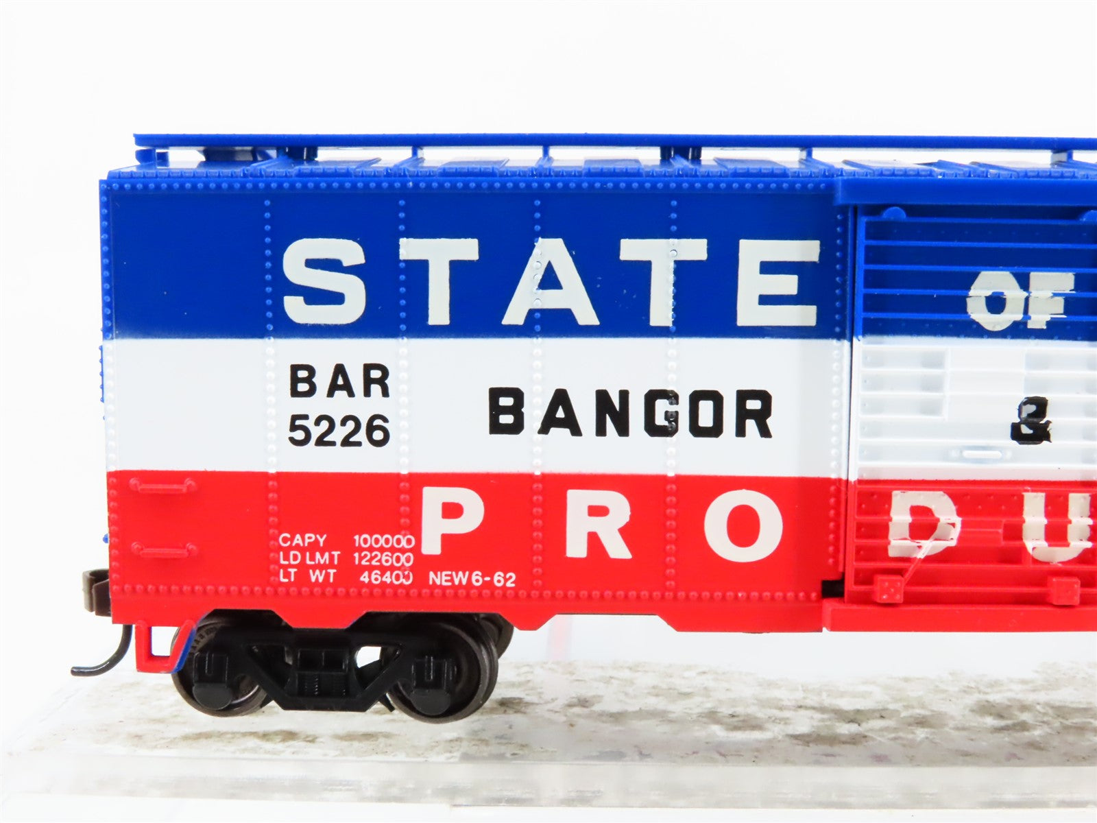 HO Scale Bachmann 76901 BAR State Of Maine 40' Single Door Box Car #5226