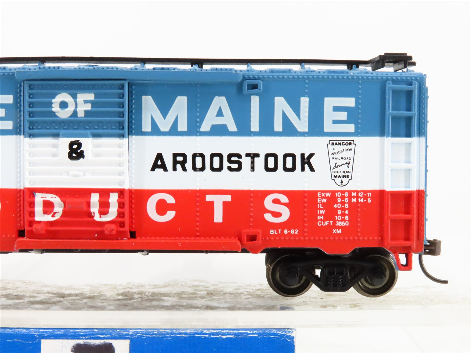 HO Scale Bachmann Silver Series 17038 BAR State Of Maine 40' Box Car #5226