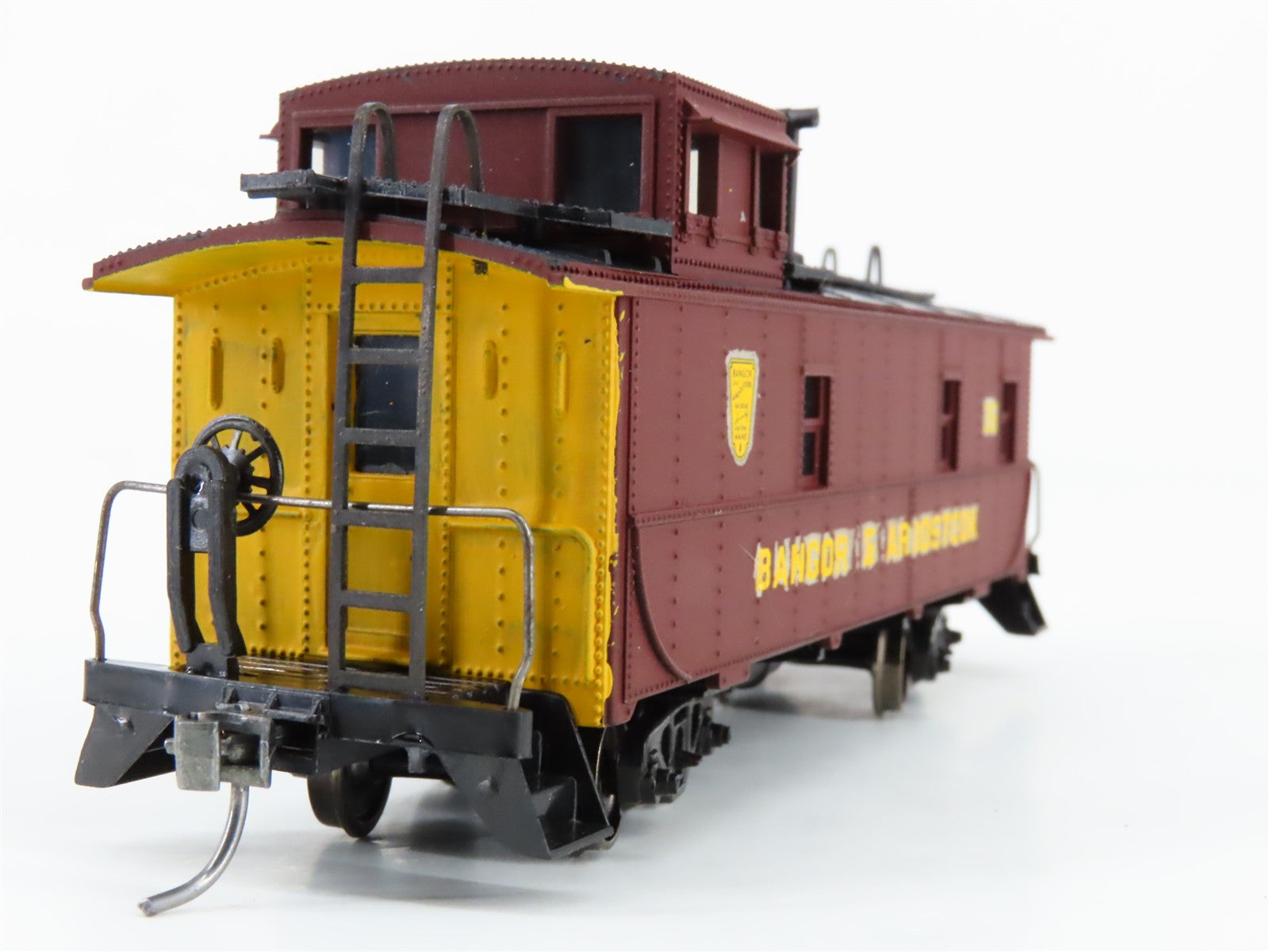 HO Scale Athearn 1249 BAR Bangor & Aroostook Caboose #35 - CUSTOM