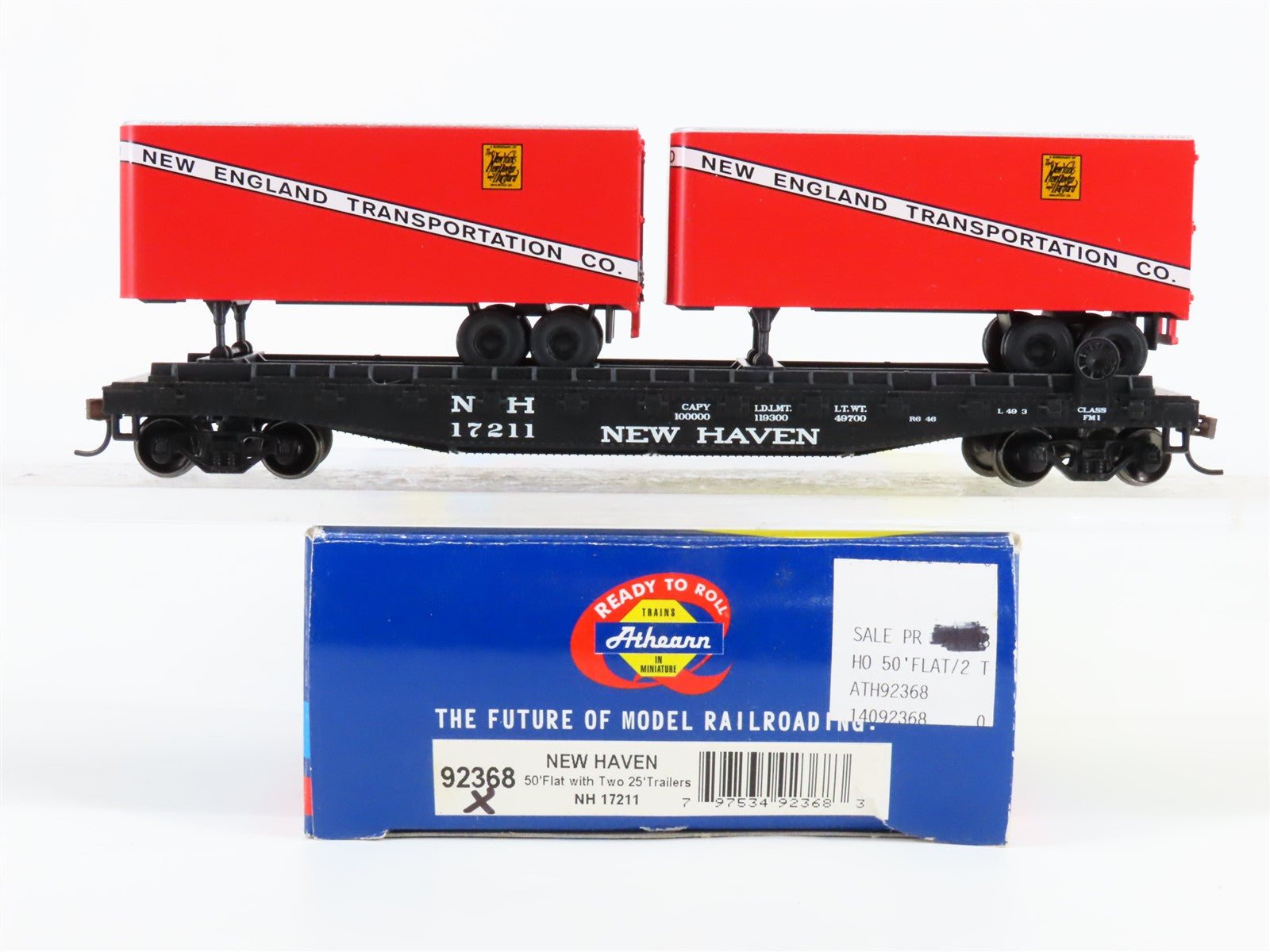 HO Scale Athearn 92368 NH New Haven 50' Flat Car #17211 w/ Two 25' Van Trailers