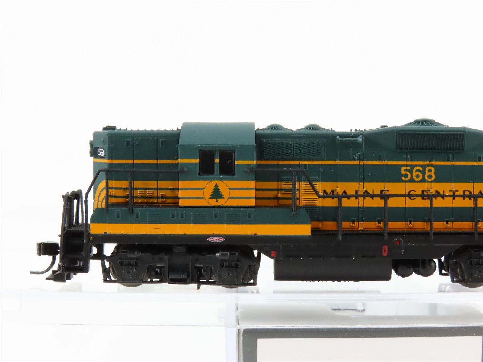 N Scale Atlas 40000449 MEC Maine Central GP7 Diesel Locomotive #568 wDCC