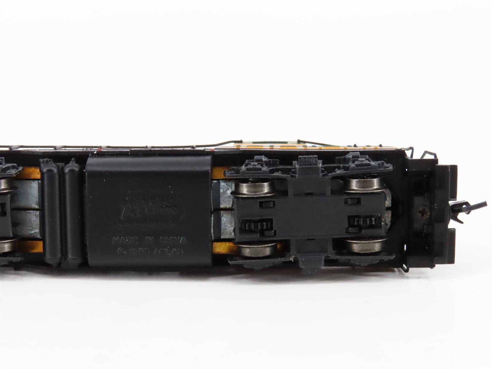 N Scale Atlas 40000449 MEC Maine Central GP7 Diesel Locomotive #568 wDCC