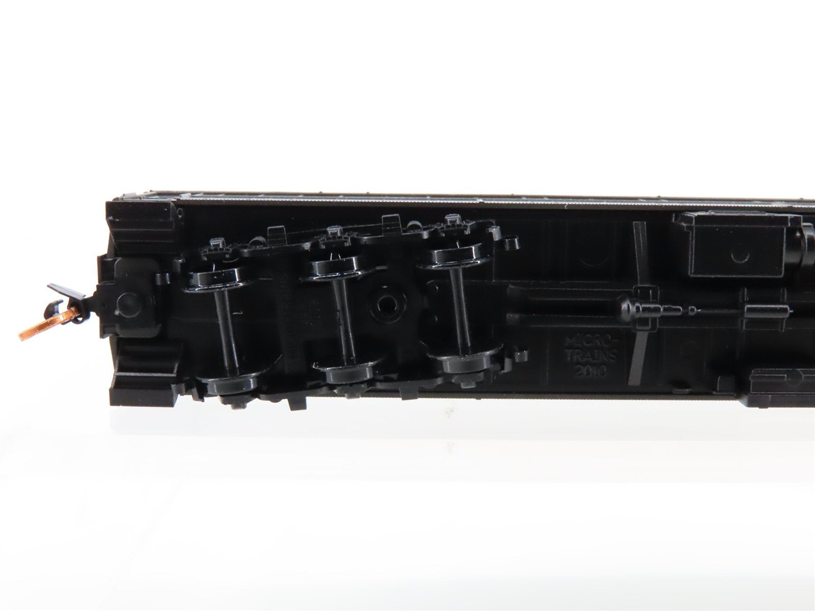 N Scale Micro-Trains MTL 14100040 ATSF Santa Fe Sleeper Passenger 