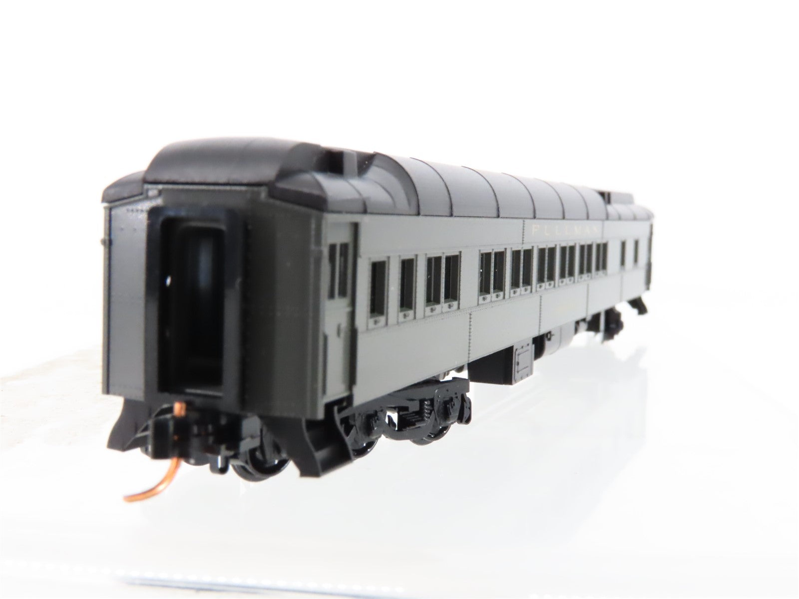N Micro-Trains MTL 14200040 ATSF Santa Fe 83' 12-1 Sleeper Passenger 