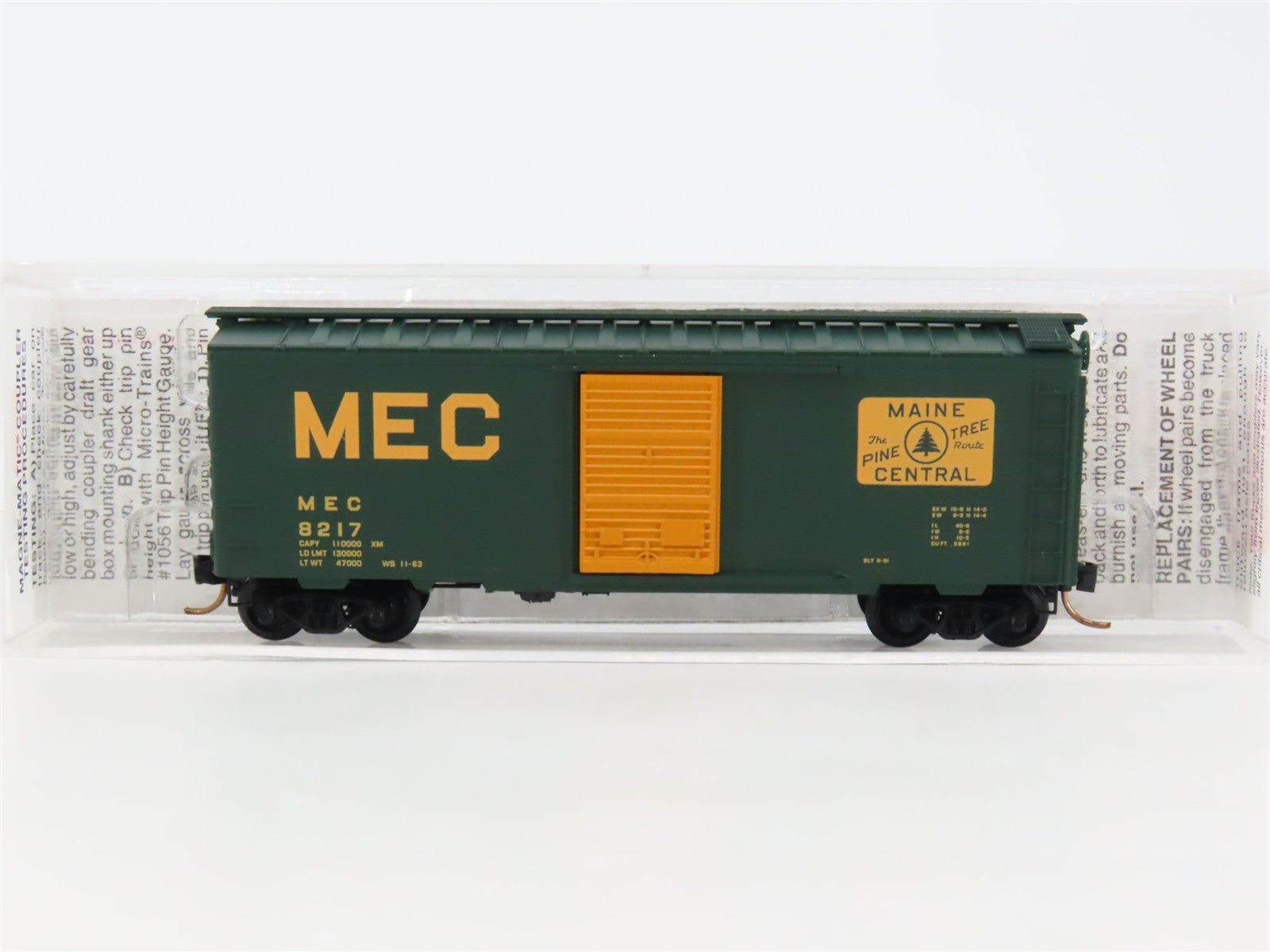 N Scale Micro-Trains 20220 MEC Maine Central 40' Box Car 8217 RTR