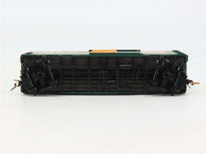 N Scale Micro-Trains 20220 MEC Maine Central 40' Box Car 8217 RTR