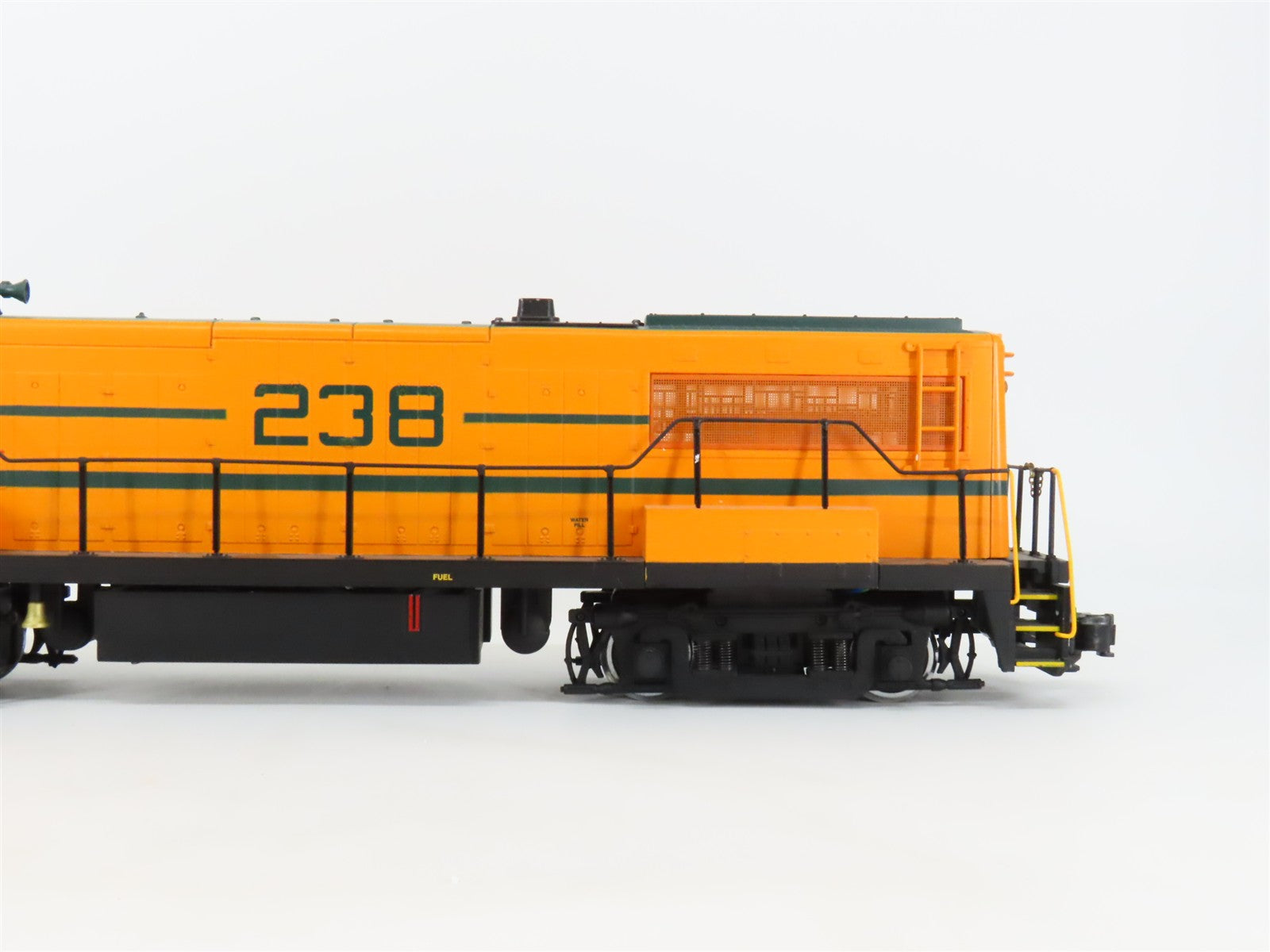 G Scale USA Trains MEC Maine Central U25B Diesel Locomotive #238 wSound