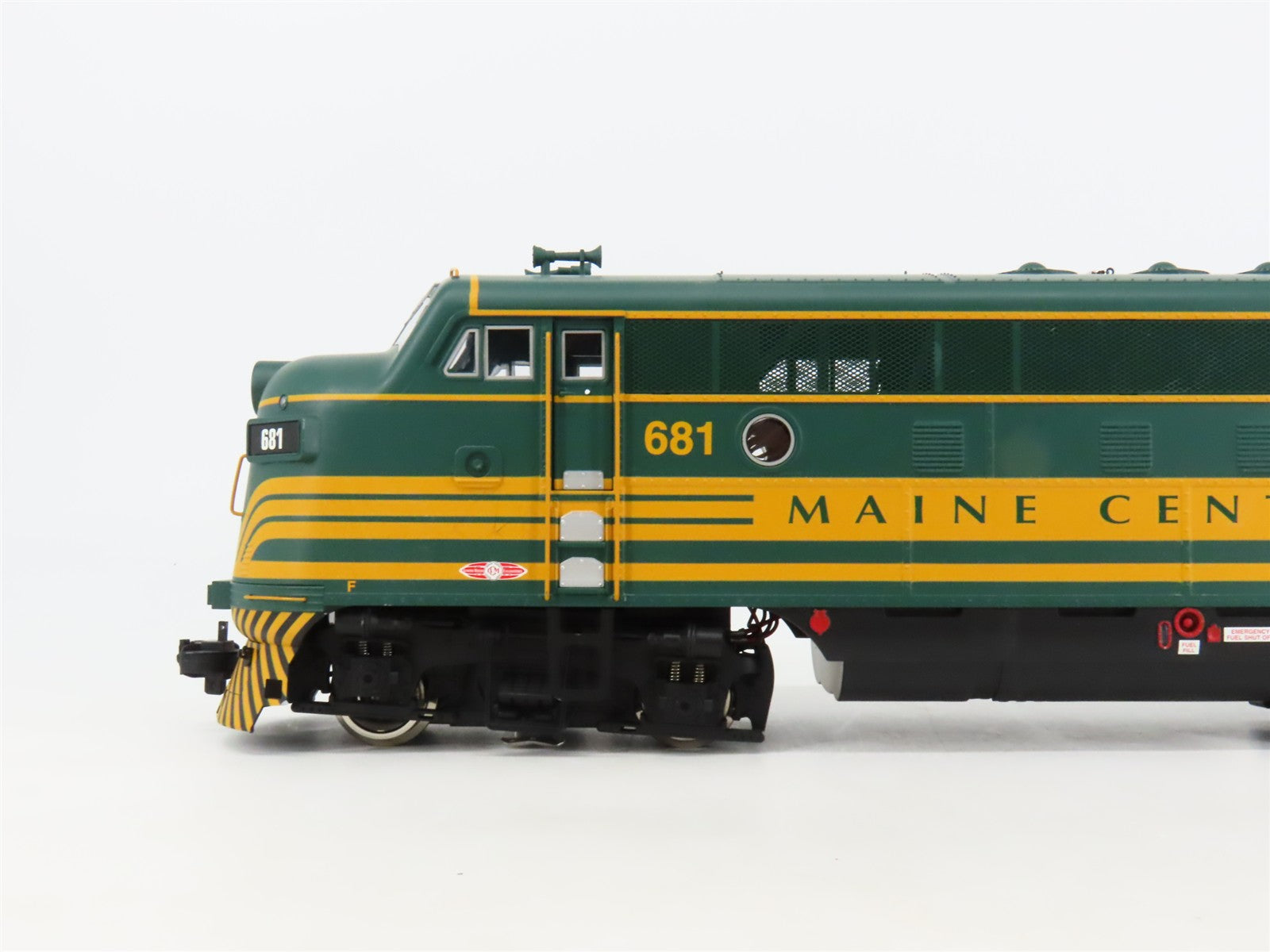 G Scale USA Trains R22369 MEC Maine Central F3-A Diesel Locomotive #681
