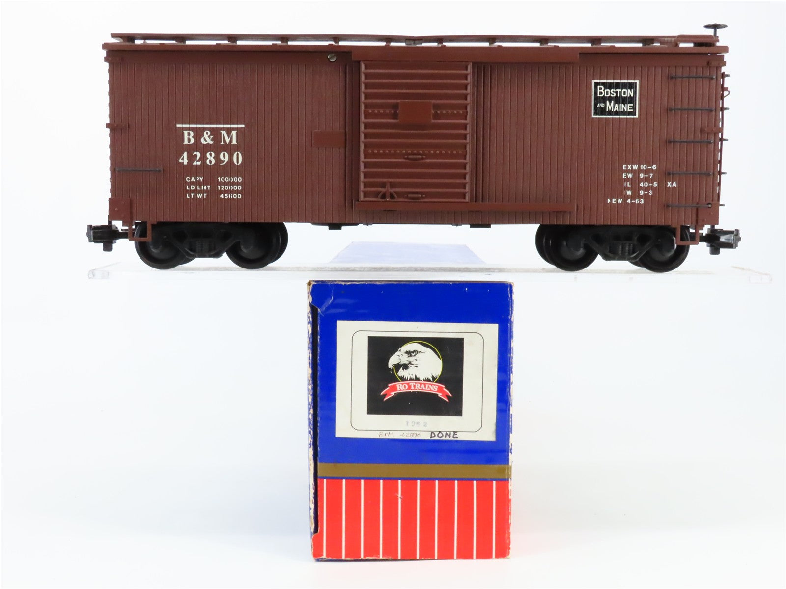 RO Trains 1962 B&M Boston & Maine 40' Box Car 42890 RTR