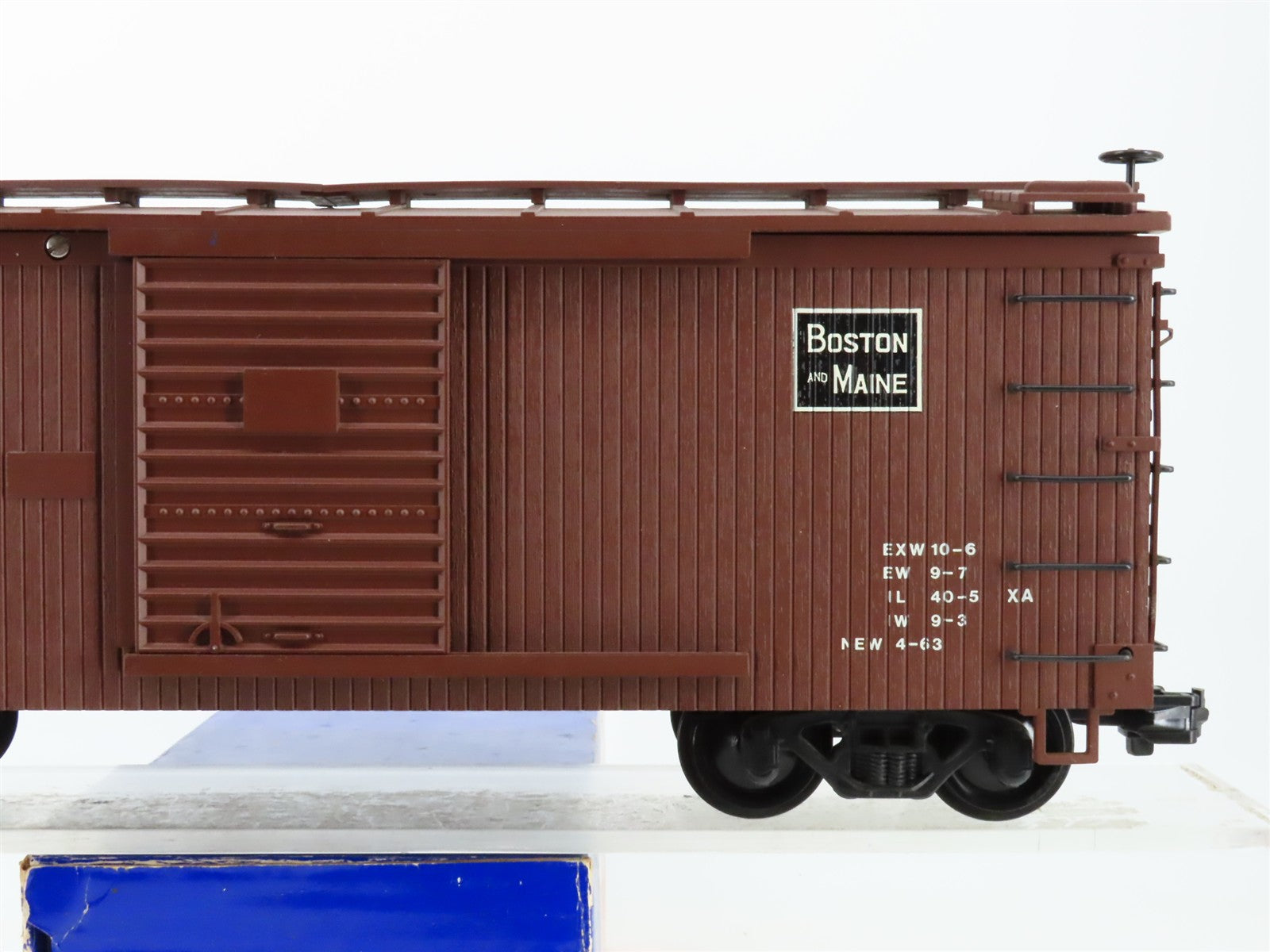 RO Trains 1962 B&M Boston & Maine 40' Box Car 42890 RTR