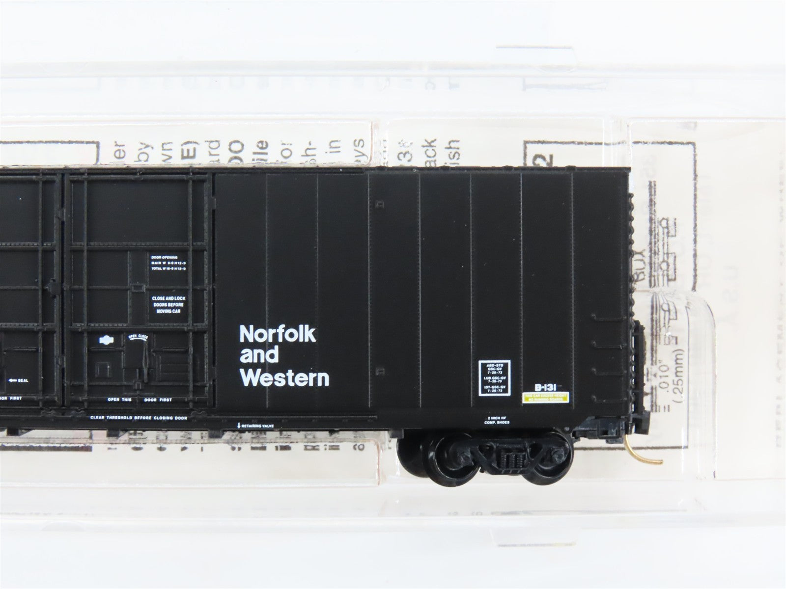 N Micro-Trains MTL 102040 NW Norfolk & Western 60' Excess Height Boxcar #605000
