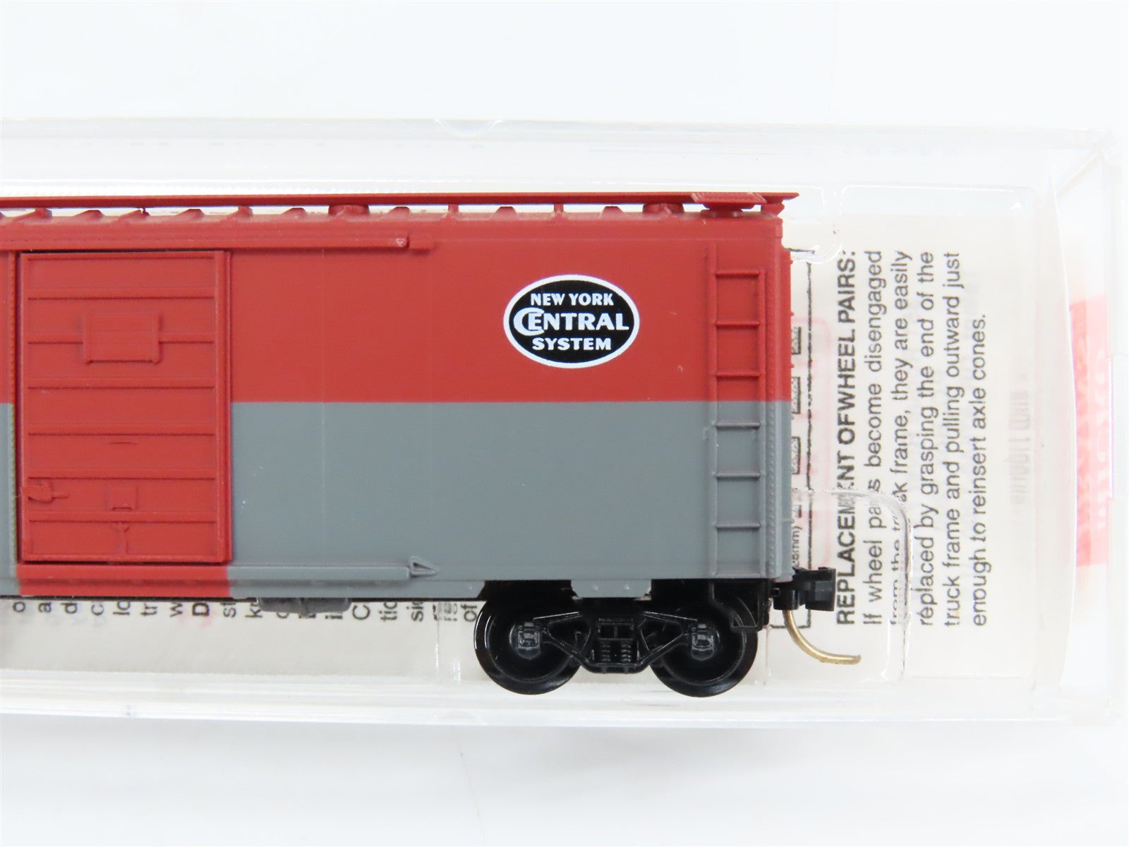 N Scale Micro-Trains MTL 20240 NYC New York Central 40' Box Car 174712 RTR