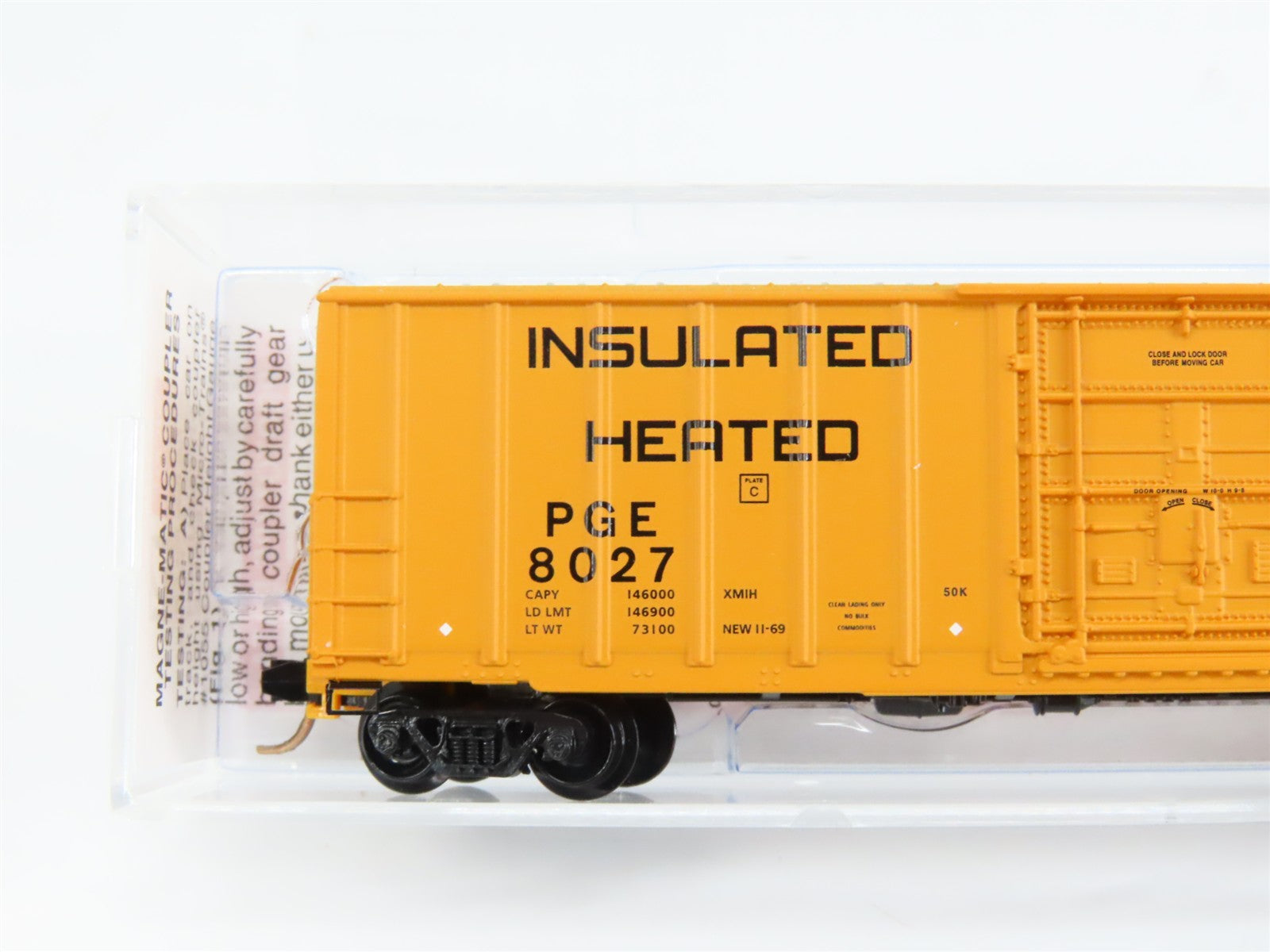 N Scale Micro-Trains MTL 25290 PGE Pacific Great Eastern 50' Box Car 8027 RTR