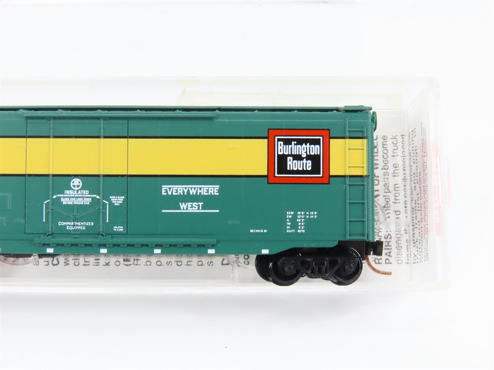 N Scale Micro-Trains MTL 32090 Burlington Refrigerator Express 50' Box Car RTR