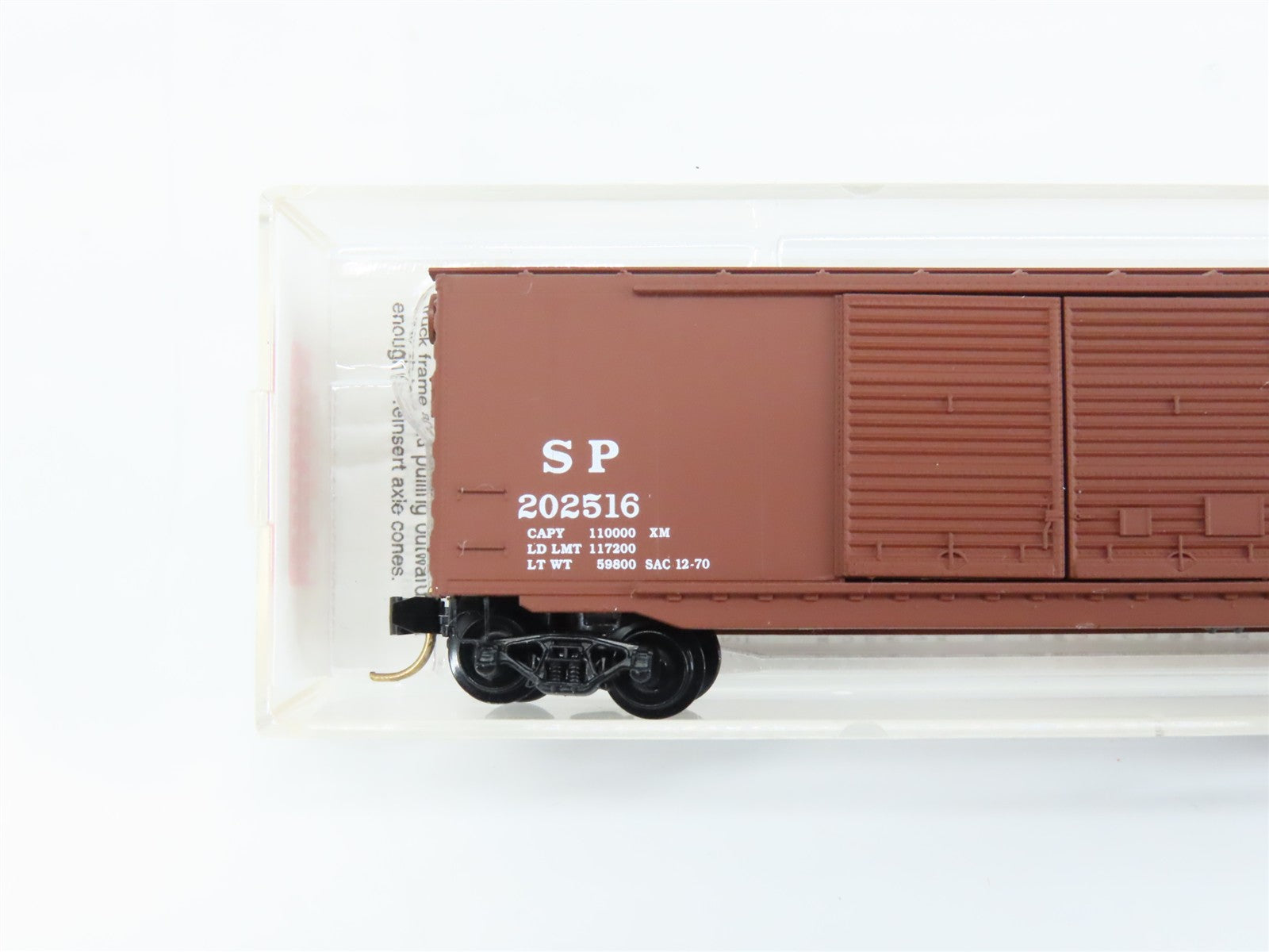 N Scale Micro-Trains MTL 32160 SP Southern Pacific 50' Plug Door Box Car RTR