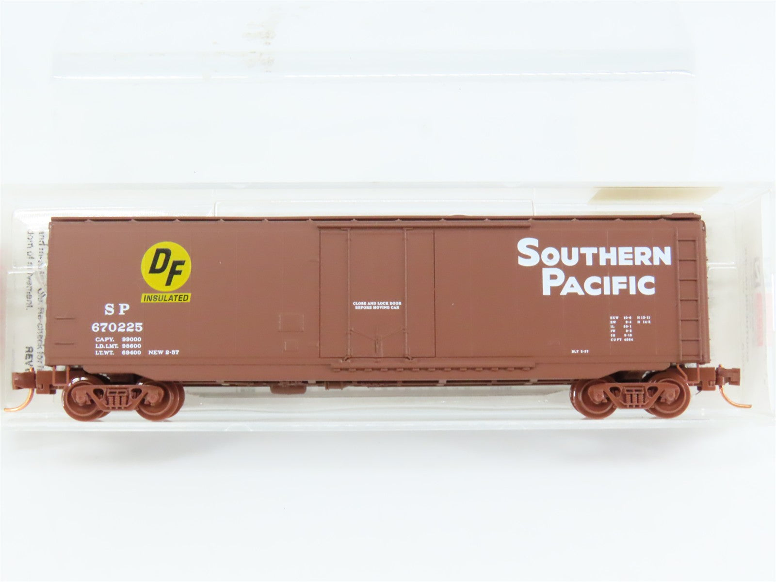 N Scale Micro-Trains MTL 34050 SP Southern Pacific 50' Box Car 670225 RTR