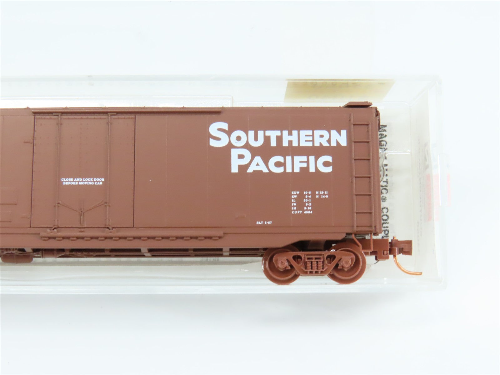 N Scale Micro-Trains MTL 34050 SP Southern Pacific 50' Box Car 670225 RTR