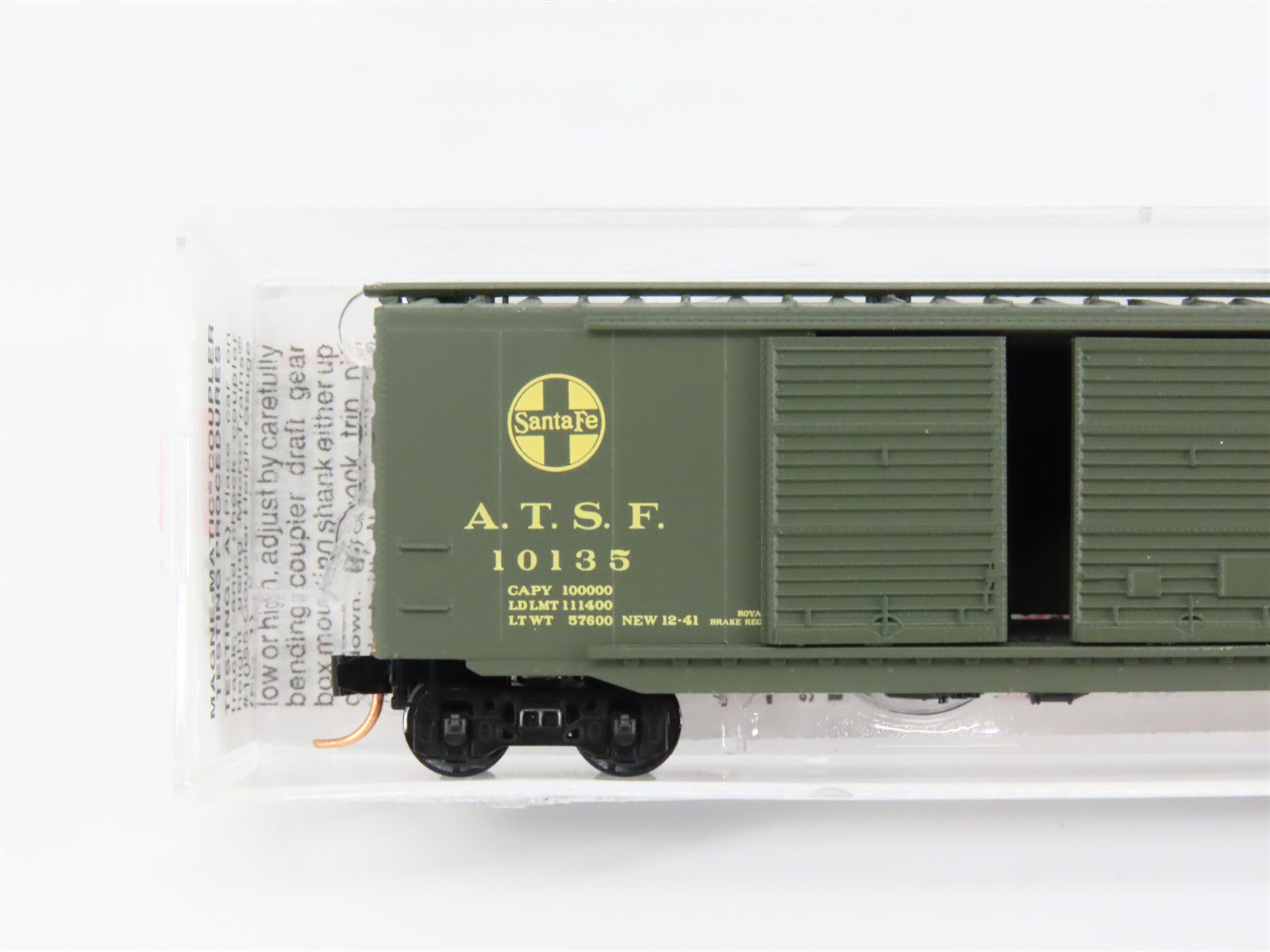 N Scale Micro-Trains MTL 34290 ATSF Santa Fe Super Chief 50' Box Car 10135 RTR