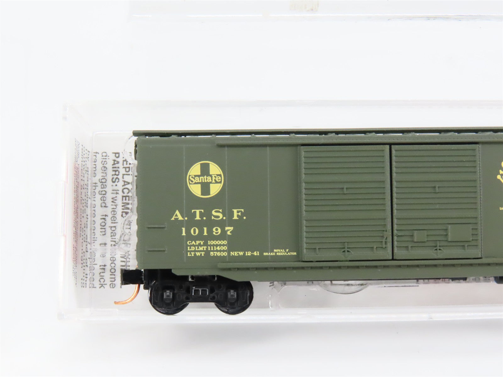 N Scale Micro-Trains MTL 34300 ATSF Santa Fe 50' The Chief West Boxcar 10197 RTR