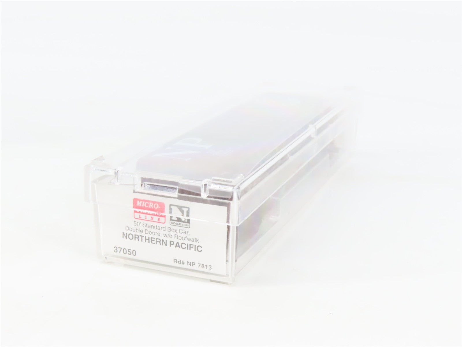 N Scale Micro-Trains MTL 37050 NP Northern Pacific 50' Box Car 7813 RTR