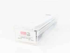 N Scale Micro-Trains MTL 38210 LV Lehigh Valley 50' Plug Door Box Car 7051 RTR