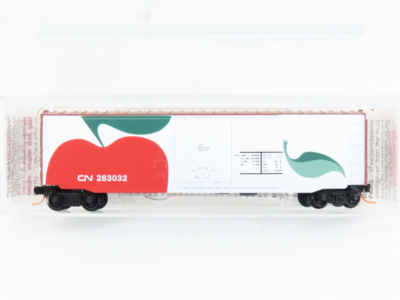 N Scale Micro-Trains MTL 38340 CN Canadian National 50' Box Car 283032 RTR