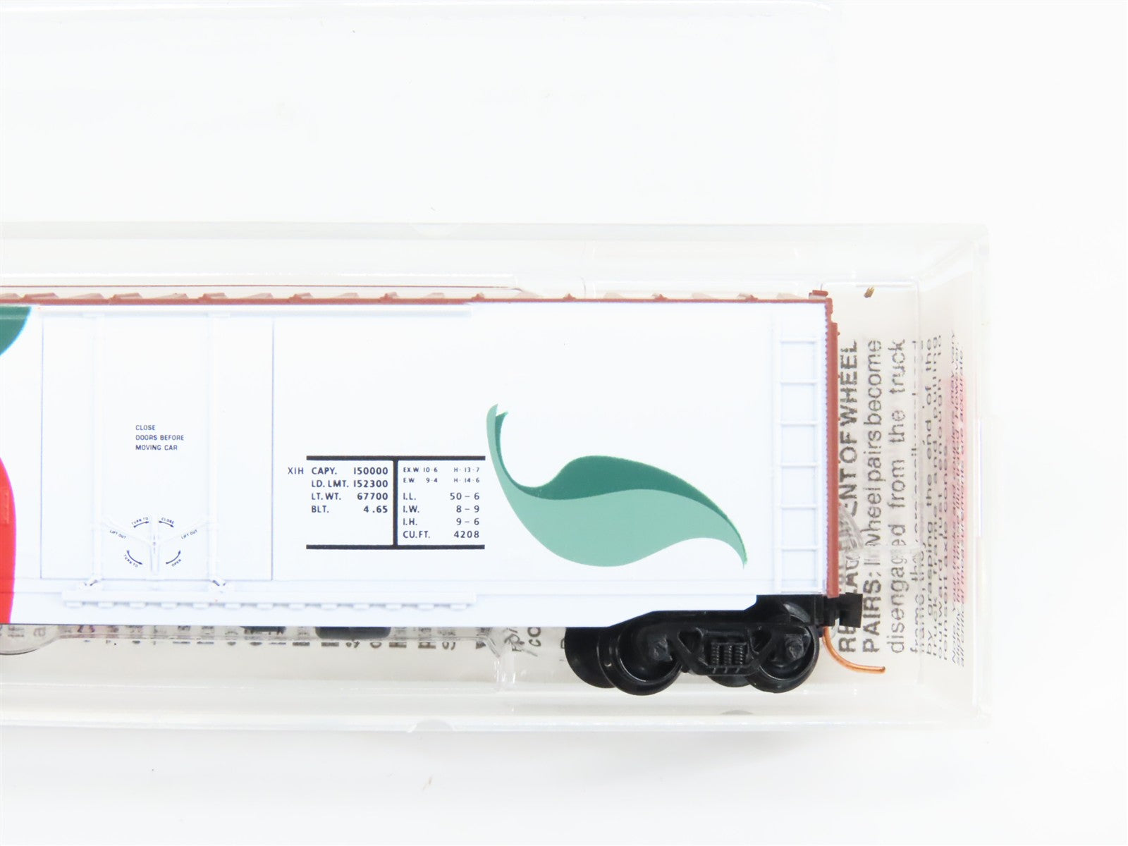 N Scale Micro-Trains MTL 38340 CN Canadian National 50' Box Car 283032 RTR