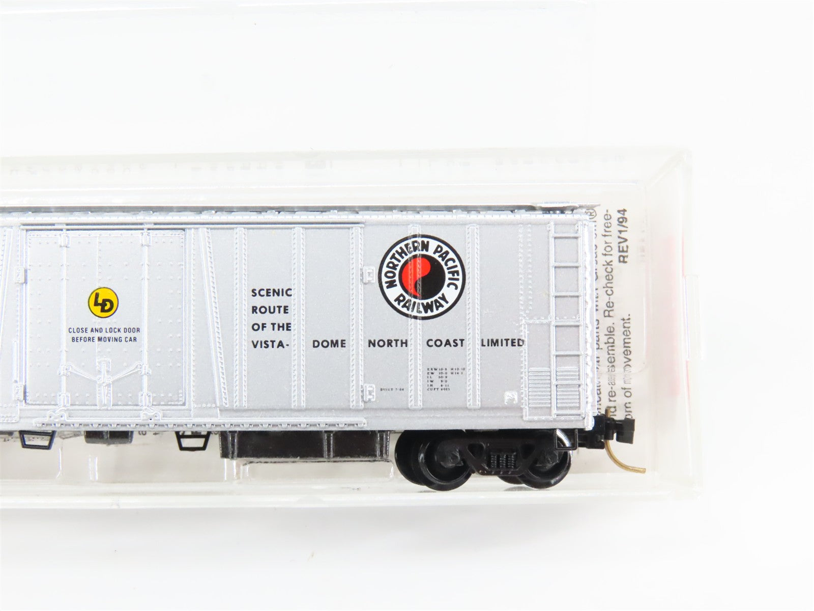 N Scale Micro-Trains MTL 70050 NPM Northern Pacific 51' Reefer 720 RTR