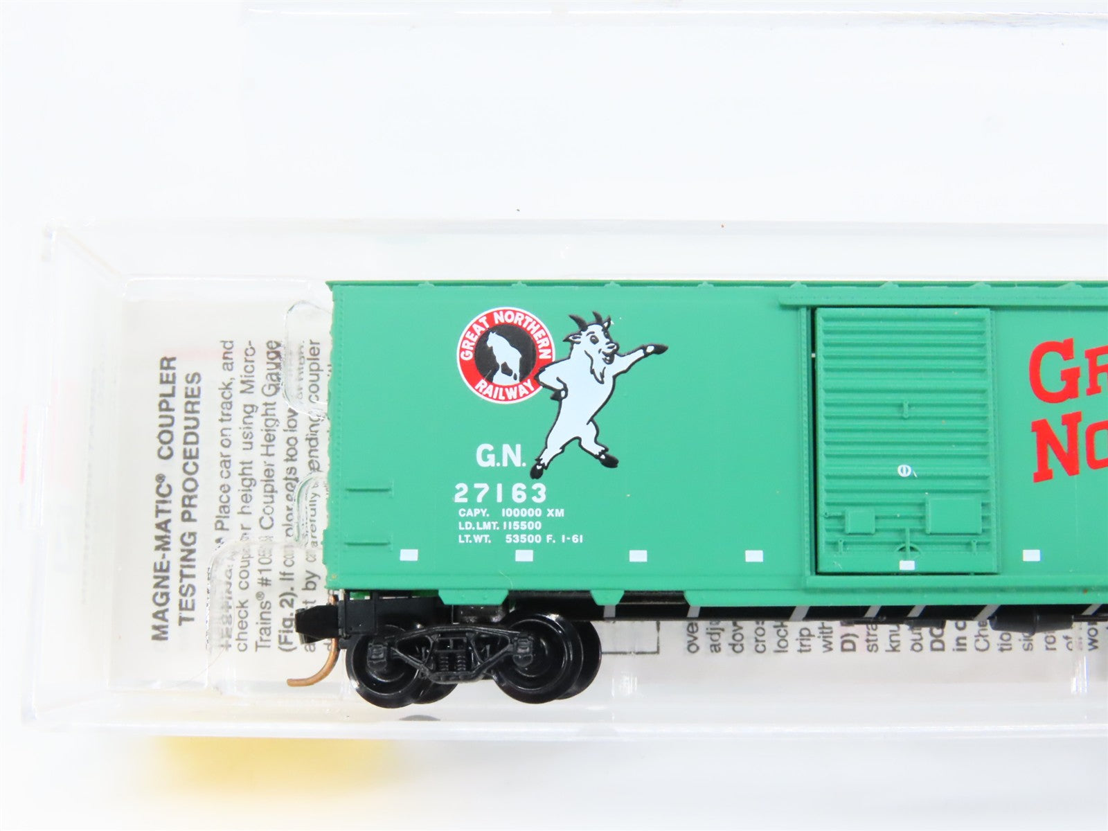 N Scale Micro-Trains MTL 20420 GN Great Northern 40' Box Car 27163 RTR