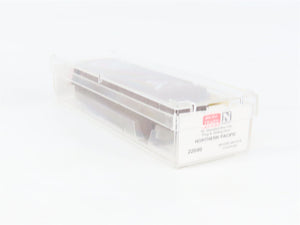 N Scale Micro-Trains MTL 22040 NP Northern Pacific 40' Box Car 8723 RTR