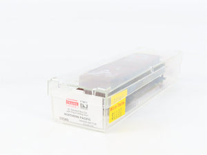 N Scale Micro-Trains MTL 22040 NP Northern Pacific 40' Box Car 8345 RTR