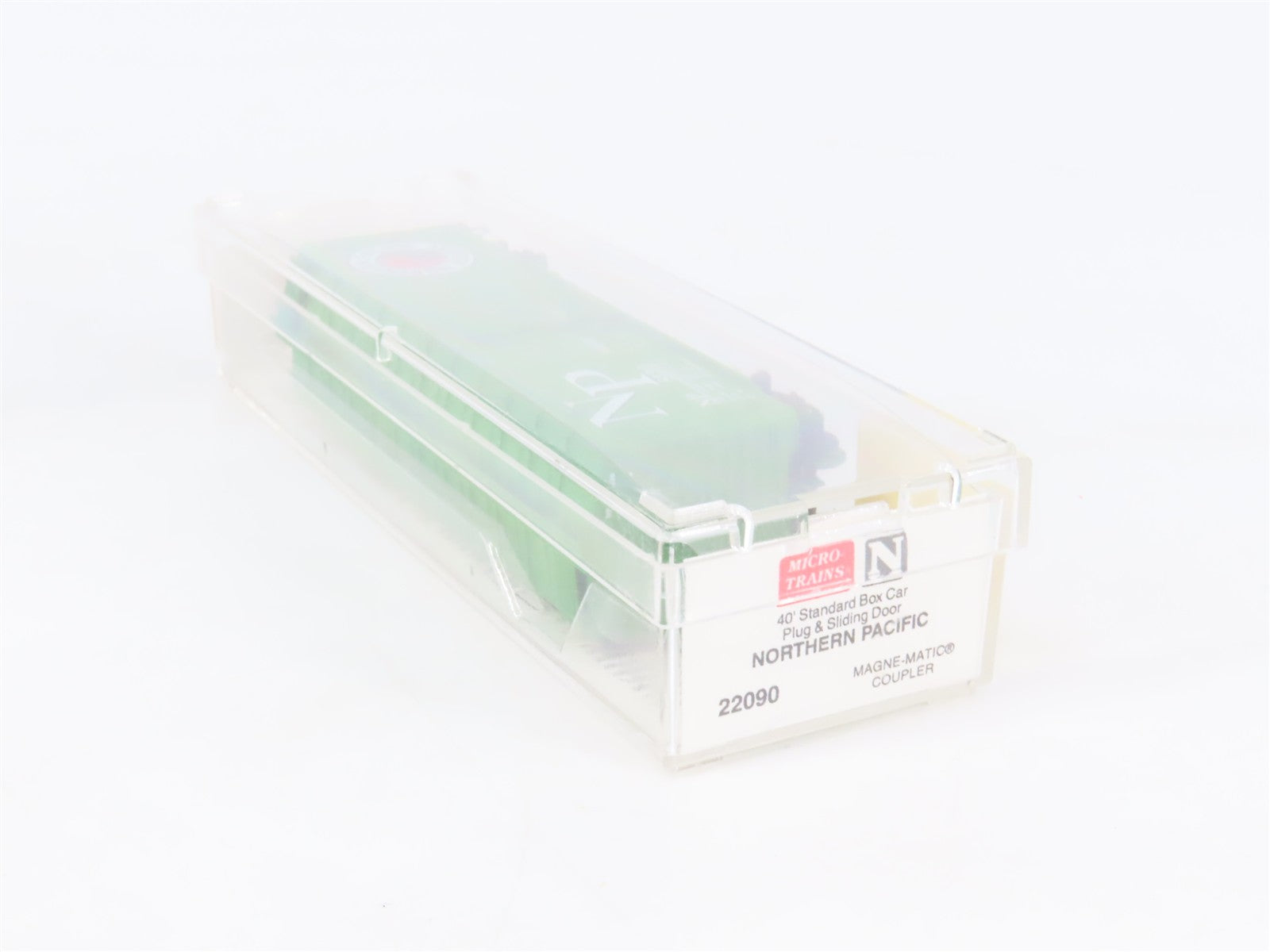 N Scale Micro-Trains MTL 22090 NP Northern Pacific 40' Box Car 8130 RTR