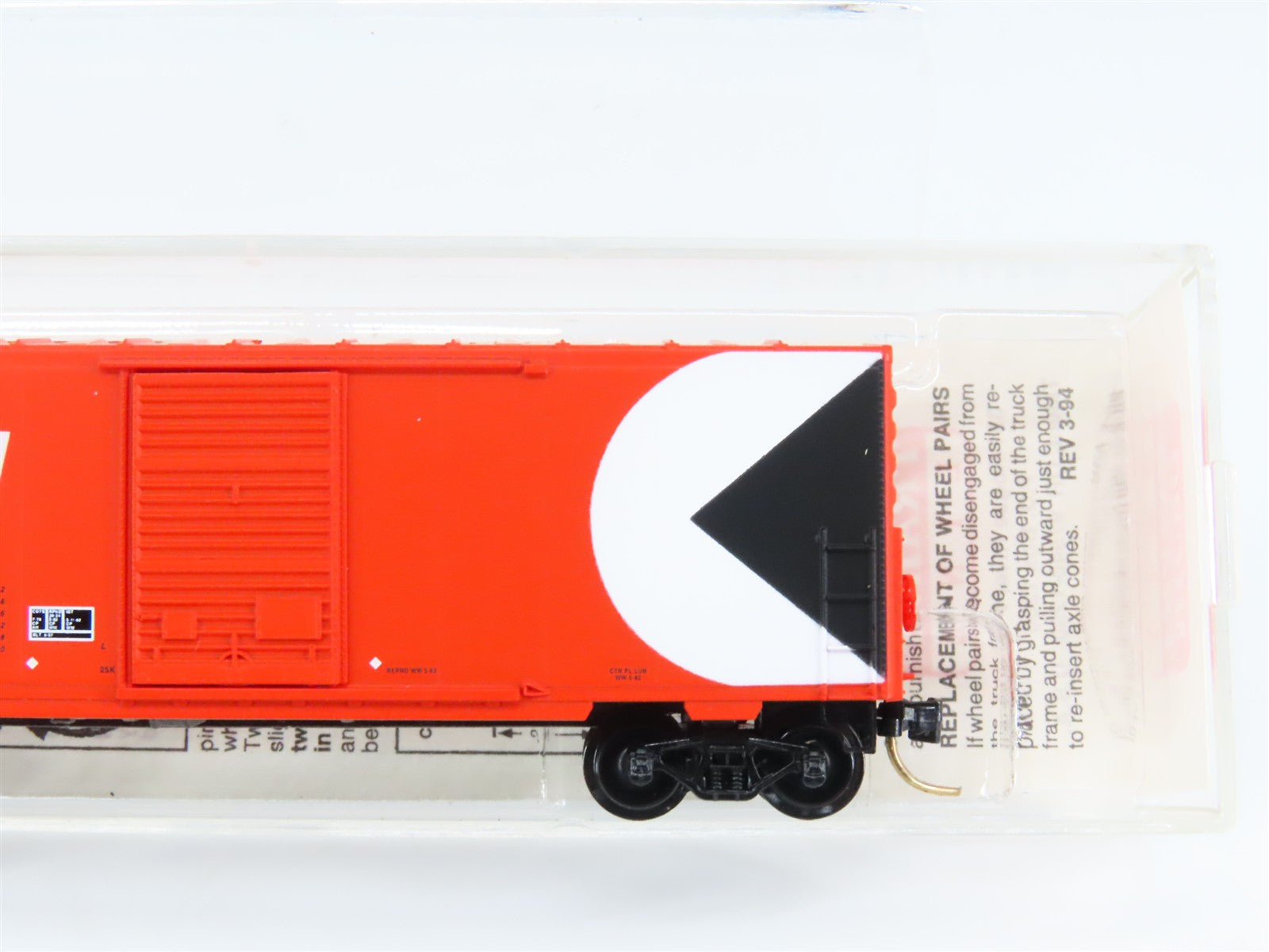 N Scale Micro-Trains MTL 24260 CP Canadian Pacific 40' Box Car 55935 RTR