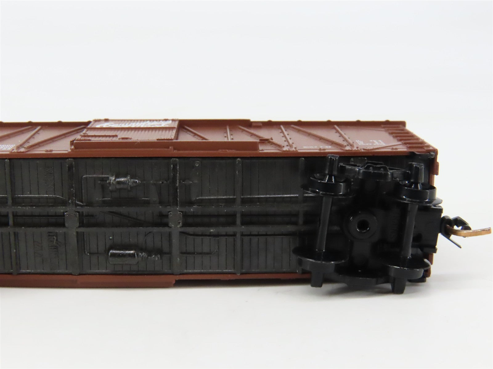 N Scale Micro-Trains MTL 28150 CB&Q Chicago, Burlington & Quincy 40' Box Car RTR