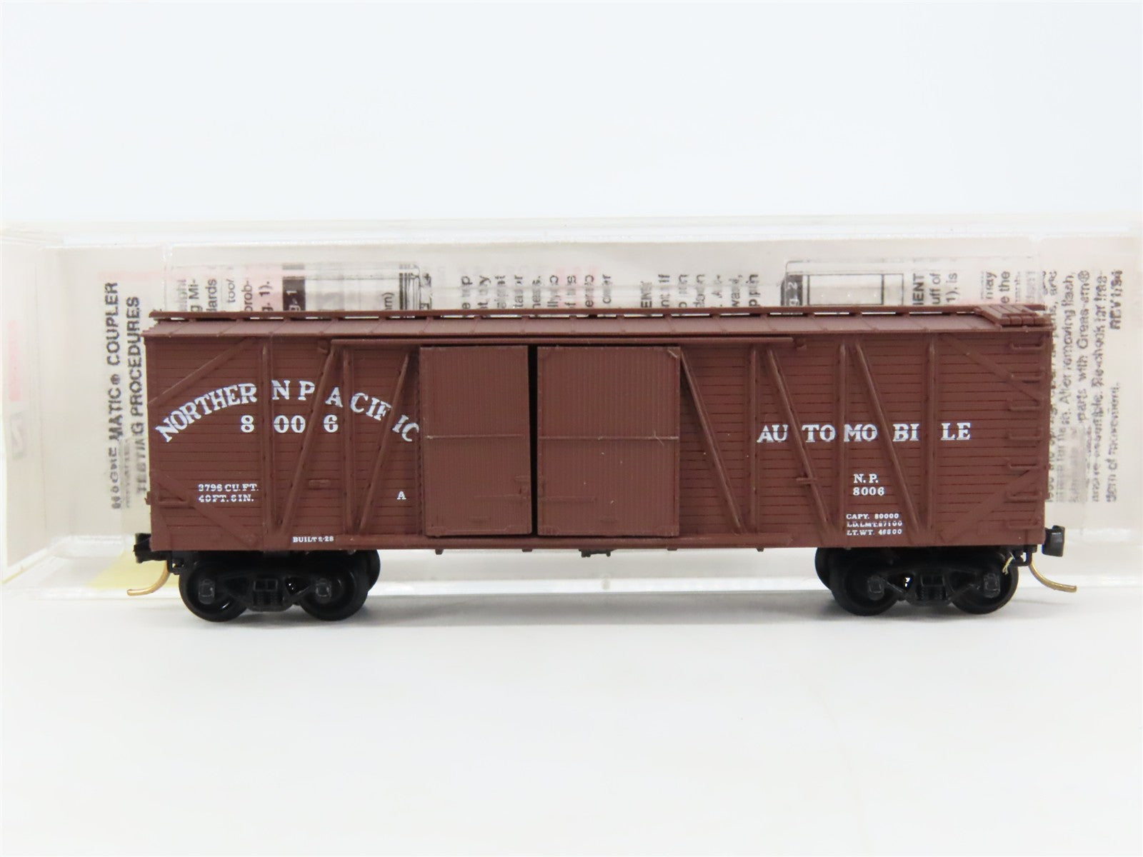 N Scale Micro-Trains MTL 29030 Northern Pacific 40' Outside-Braced Box Car RTR