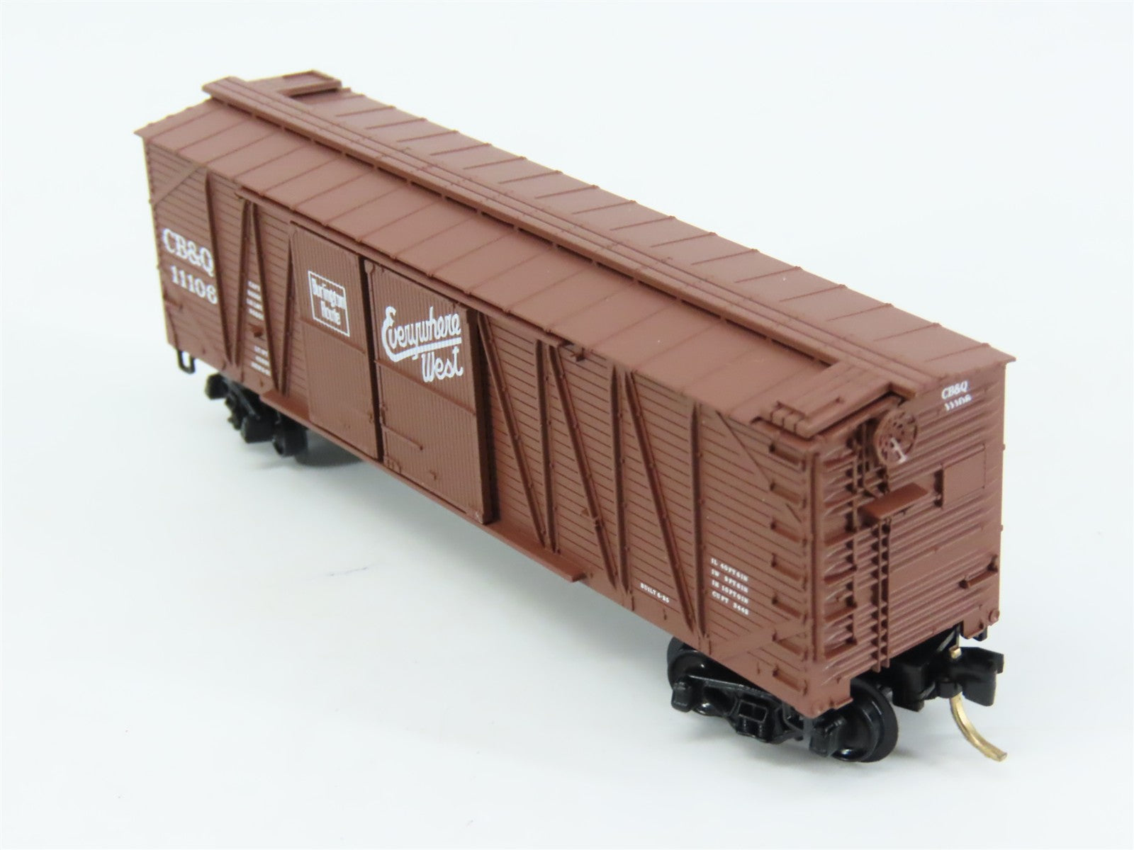 N Scale Micro-Trains MTL 29060 Chicago, Burlington & Quincy 40' Box Car RTR