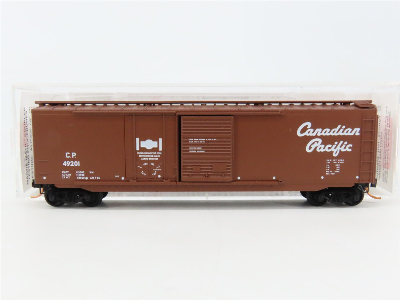 N Scale Micro-Trains MTL 33140 CP Canadian Pacific 50' Box Car 49201 RTR