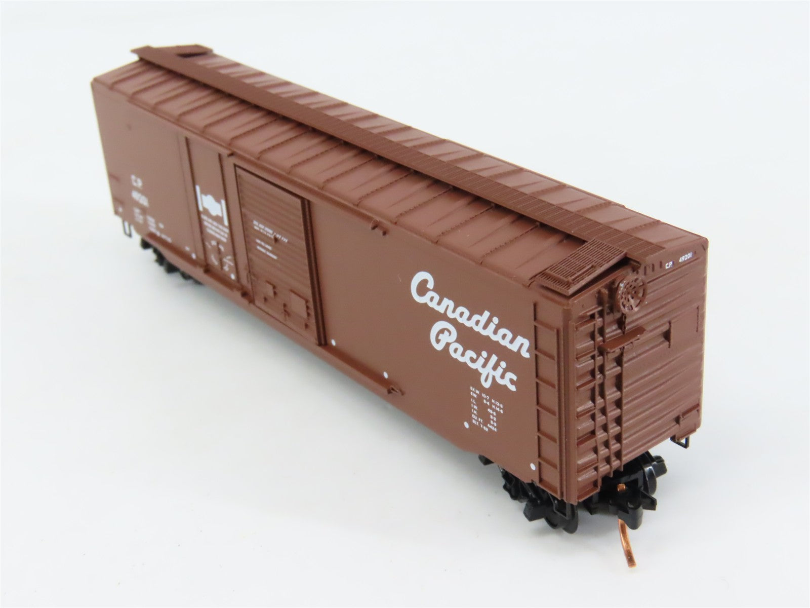 N Scale Micro-Trains MTL 33140 CP Canadian Pacific 50' Box Car 49201 RTR