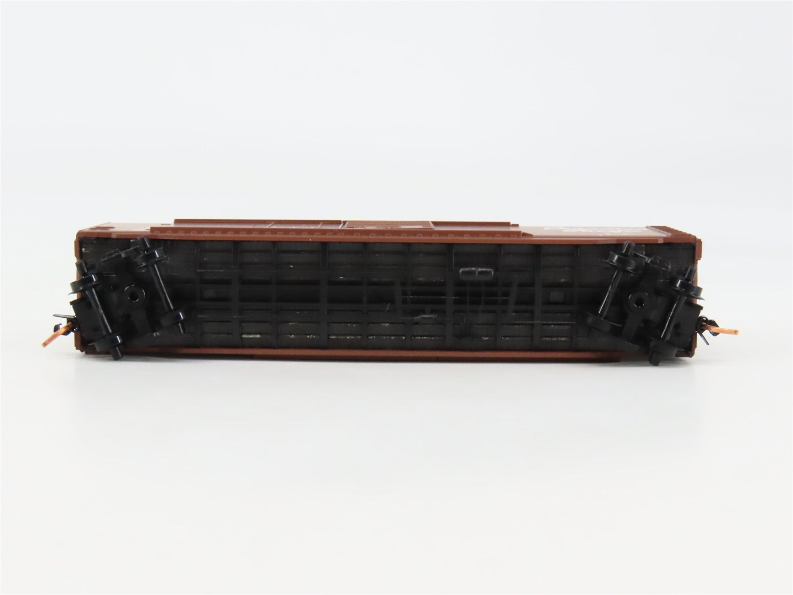 N Scale Micro-Trains MTL 33140 CP Canadian Pacific 50' Box Car 49201 RTR