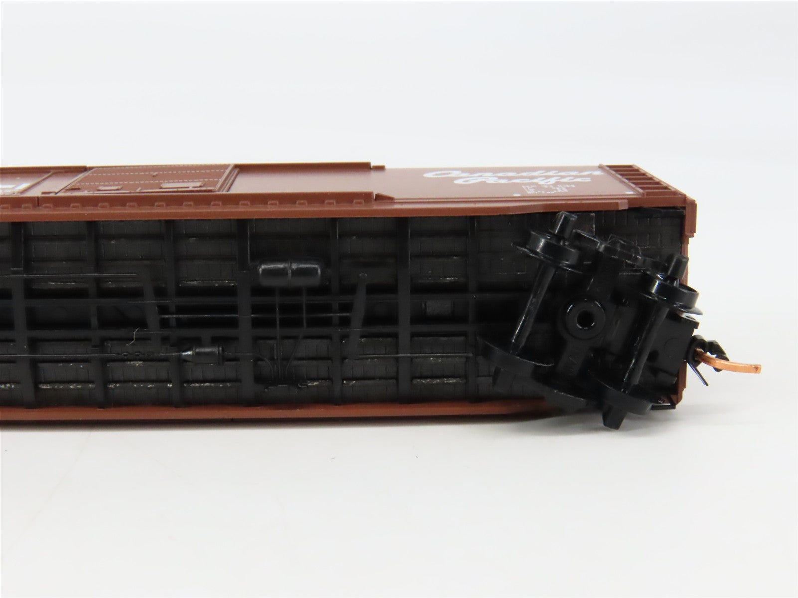 N Scale Micro-Trains MTL 33140 CP Canadian Pacific 50' Box Car 49201 RTR