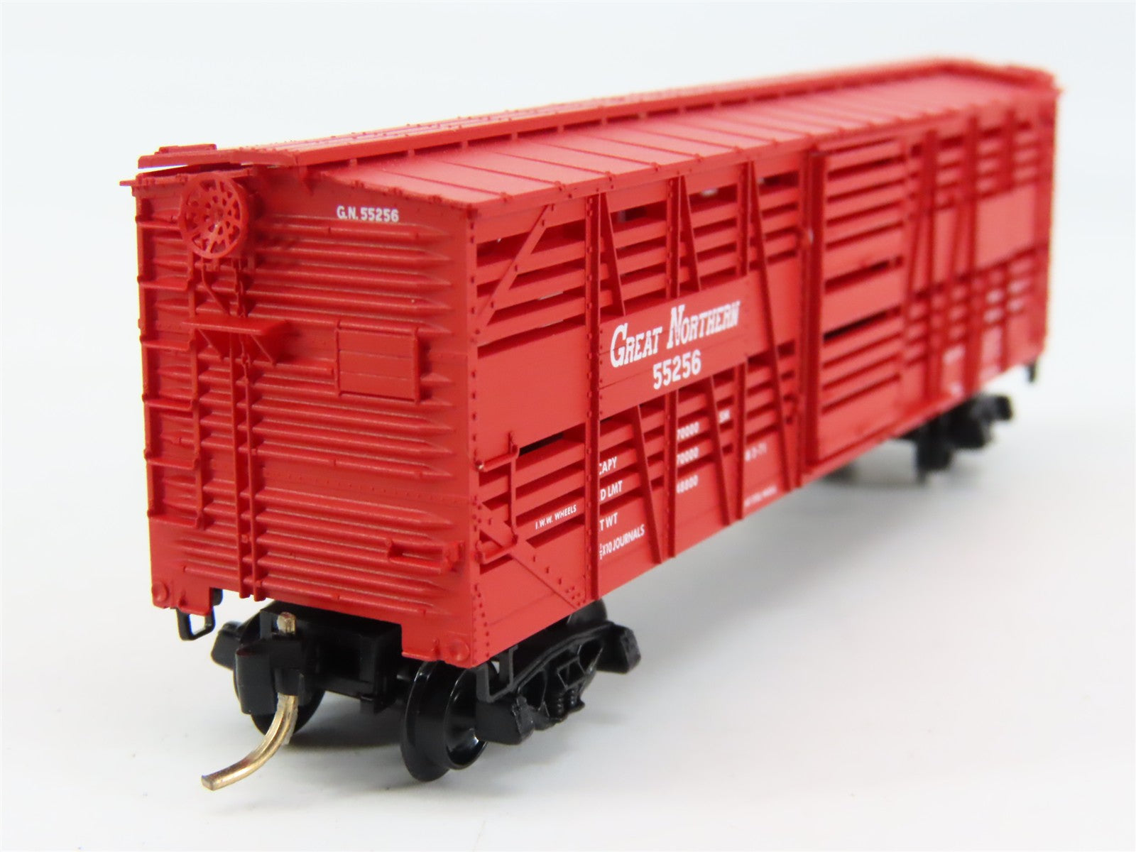 N Scale Micro-Trains MTL 35020 GN Great Northern 40' Stock/Cattle Car 55256 RTR