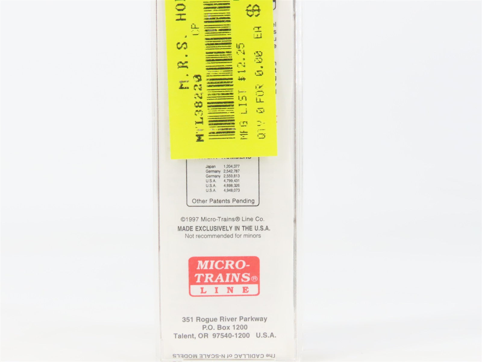 N Scale Micro-Trains MTL 38220 CP Canadian Pacific 50' Plug Door Box Car RTR