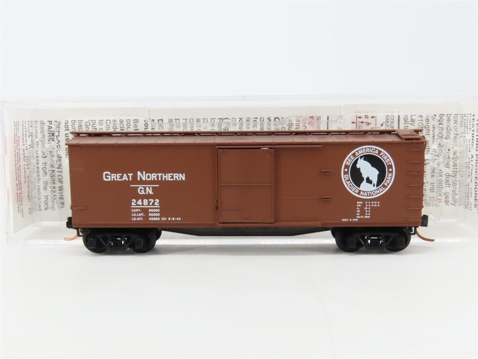 N Scale Micro-Trains MTL 38270 GN Great Northern 50' Box Car 24872 RTR